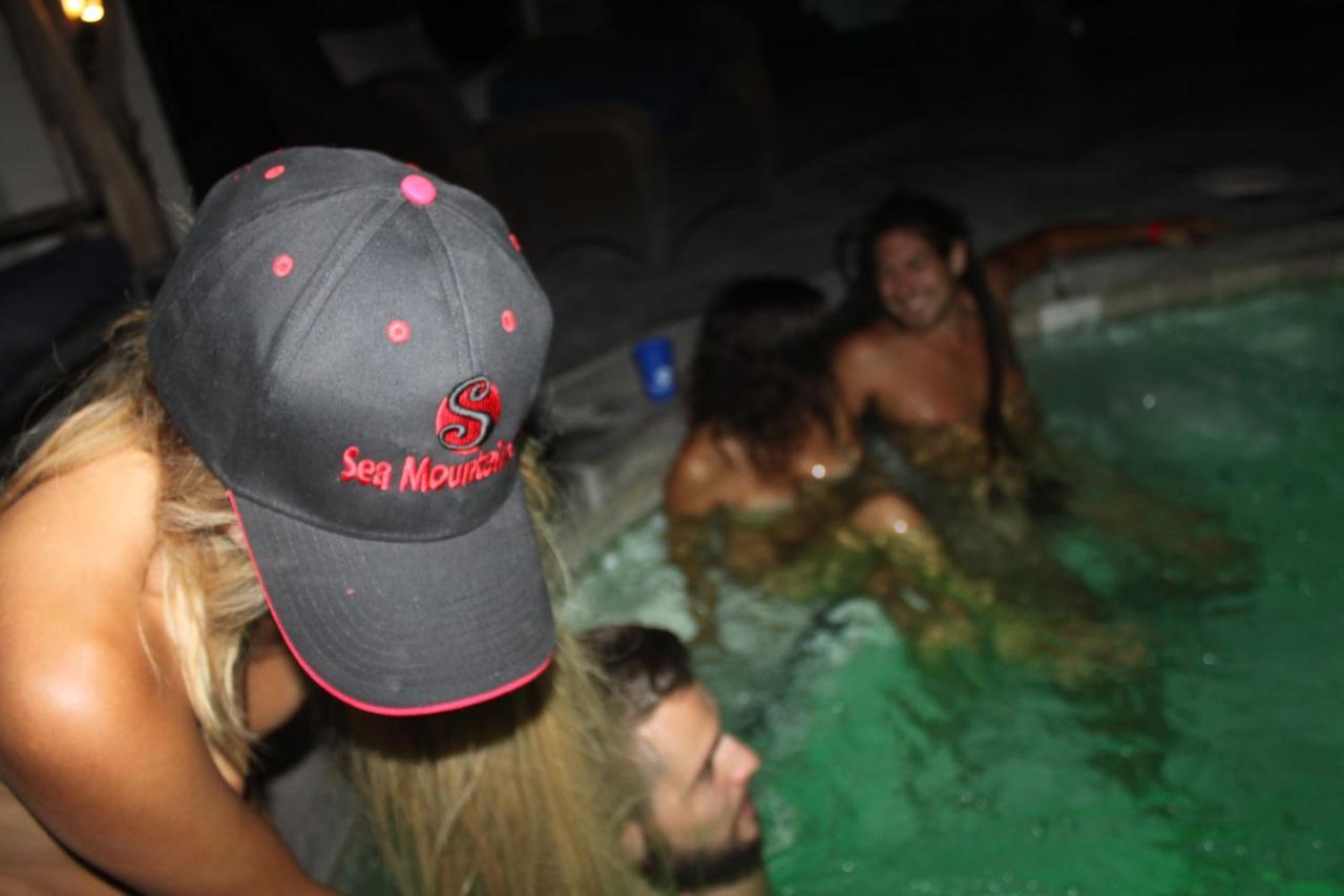 Sea Mountain Nude Resort & Spa Hotel - Adults Only Desert Hot Springs Buitenkant foto
