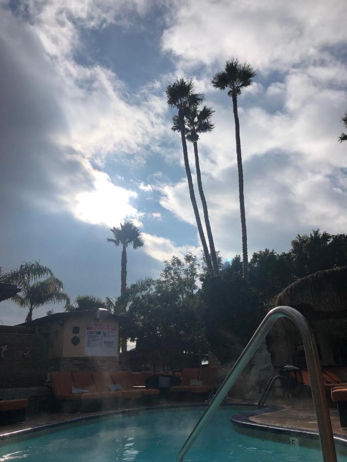 Sea Mountain Nude Resort & Spa Hotel - Adults Only Desert Hot Springs Buitenkant foto