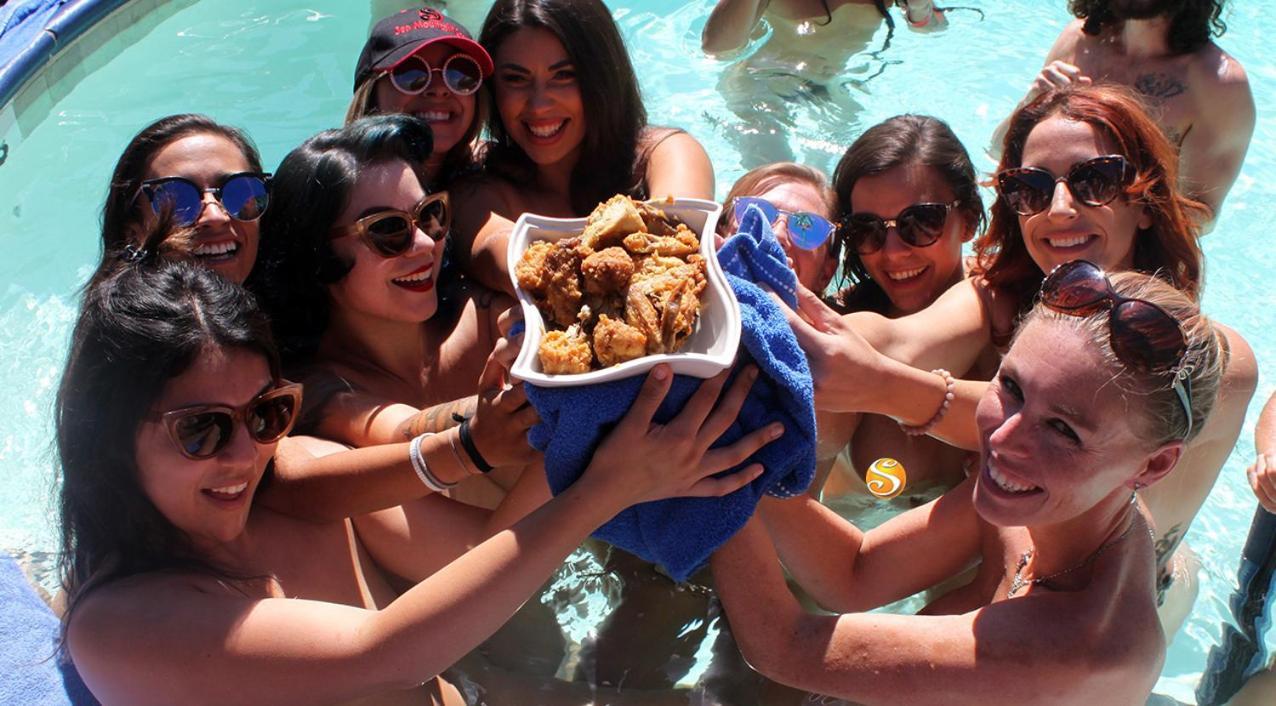 Sea Mountain Nude Resort & Spa Hotel - Adults Only Desert Hot Springs Buitenkant foto