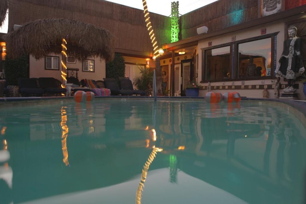 Sea Mountain Nude Resort & Spa Hotel - Adults Only Desert Hot Springs Buitenkant foto